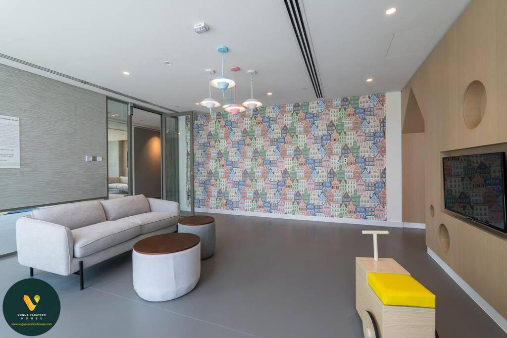 Apartment Downtown Views Ii - Vogue Luxurious Two-bedroom With Balcony And Full Burj Khalifa, Opposite Mall Skybridge Dubai