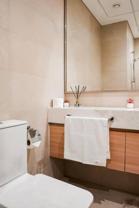 Cozy With Garden Views In Nad Al Sheba * Dubai