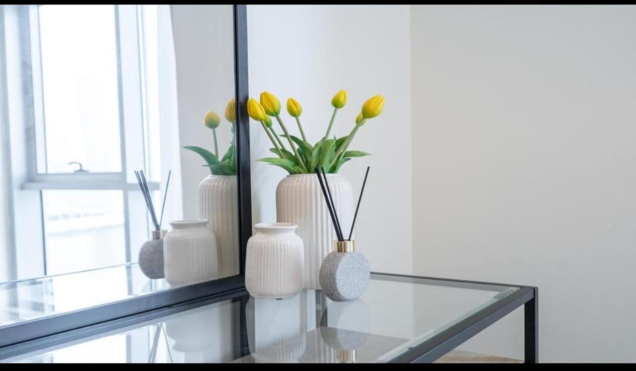 Hamilton Residence - Premium 1Br Best Canal View - Business Bay