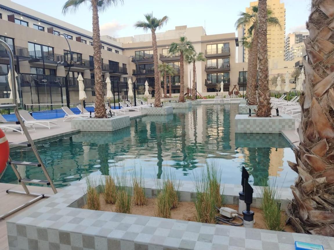 Apartment Stylish, Minimalist 2-bedroom In Jumeirah Village Circle Dubai