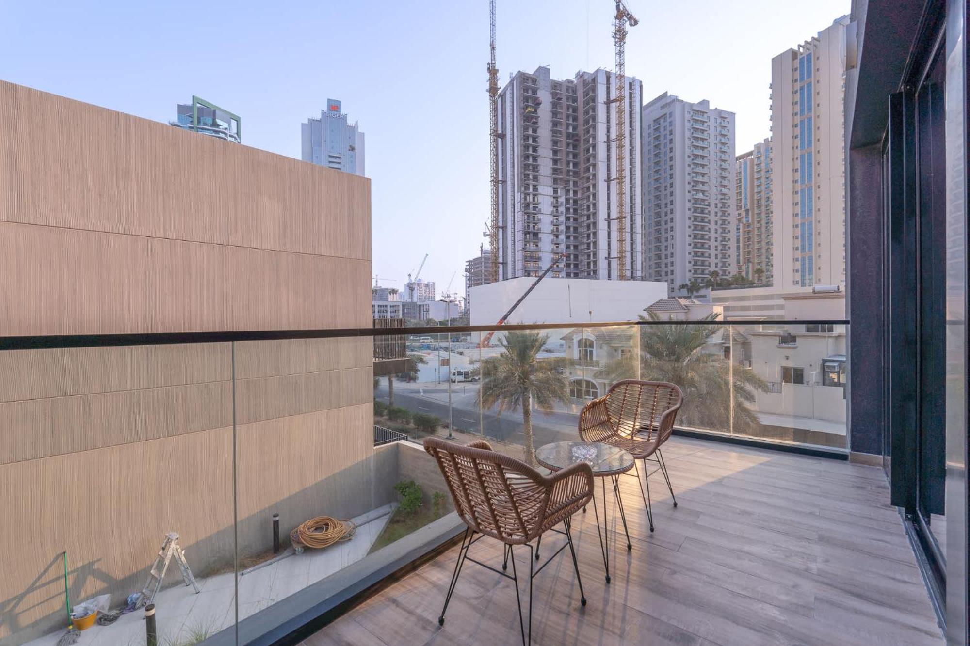 Apartment Stylish, Minimalist 2-bedroom In Jumeirah Village Circle *