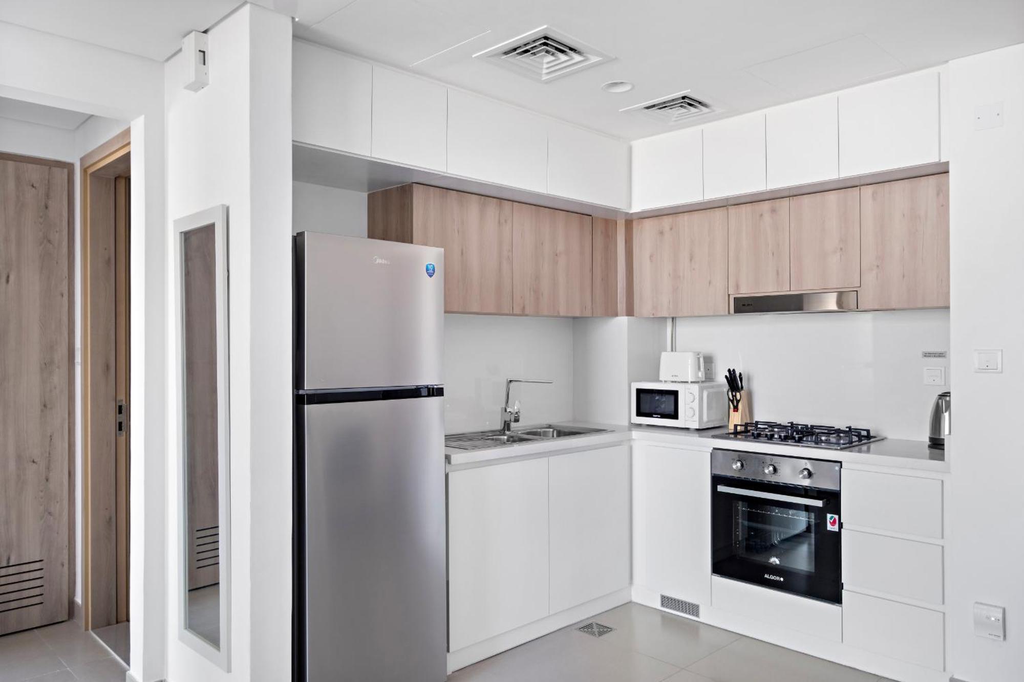 Apartment Vayk - Large 1-bedroom Close To The Hospital And Hills Mall *