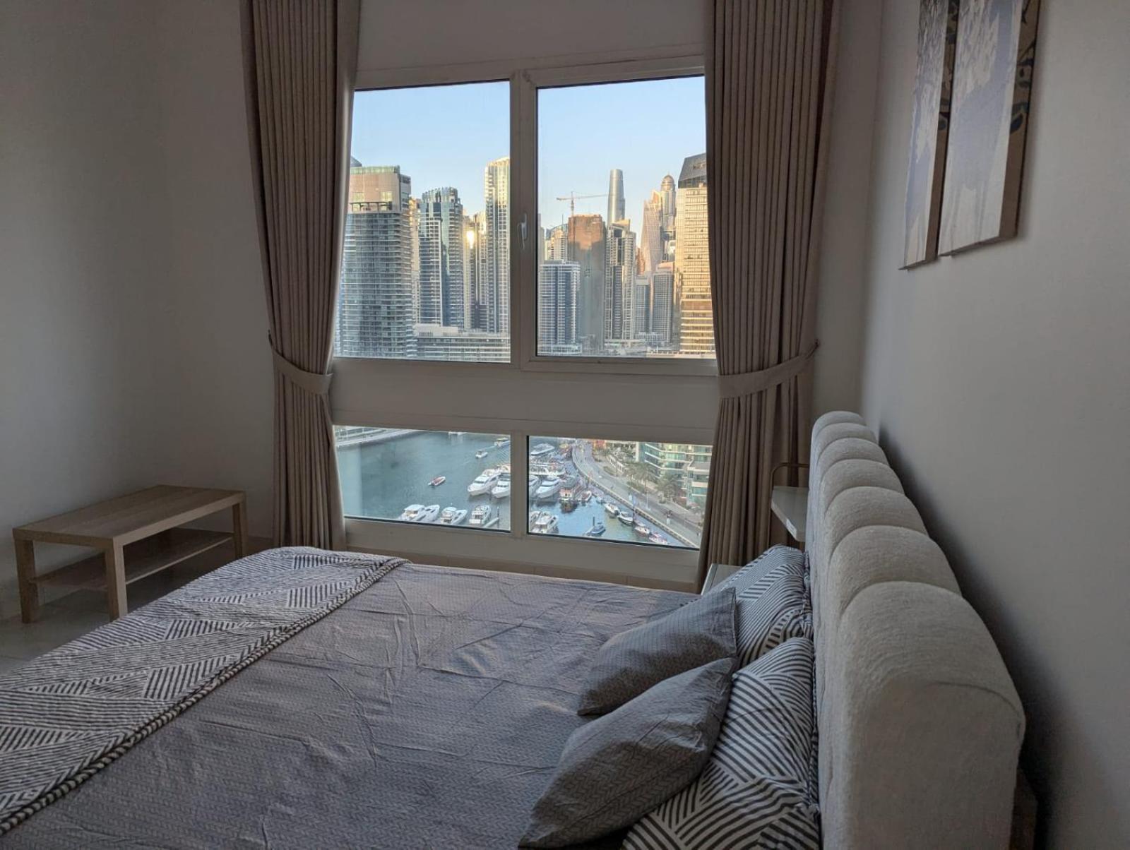 Stunning 2br With Full Marina View