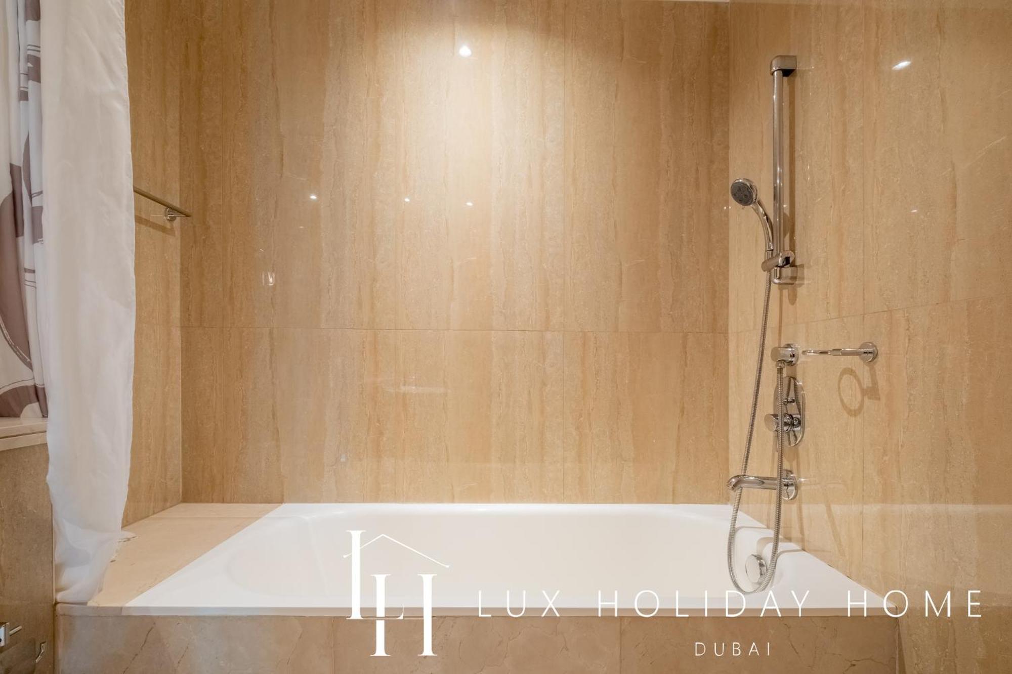 Lux The Shemara Marina View Apartment *