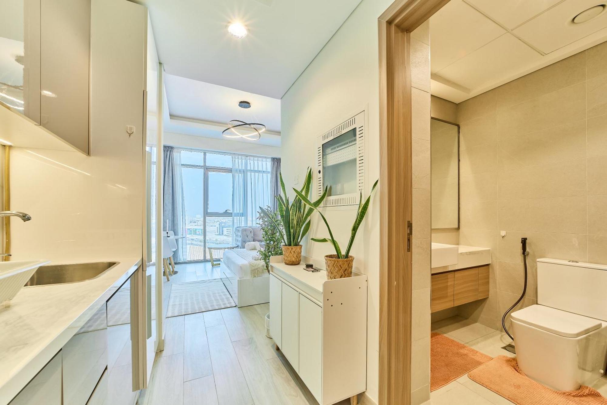 Elegant In Al Jaddaf With Modern Amenities * Dubai