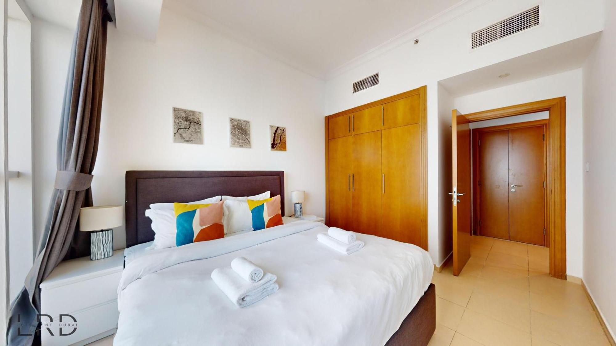Chic Urban Retreat In Business Bay Apartment Dubai