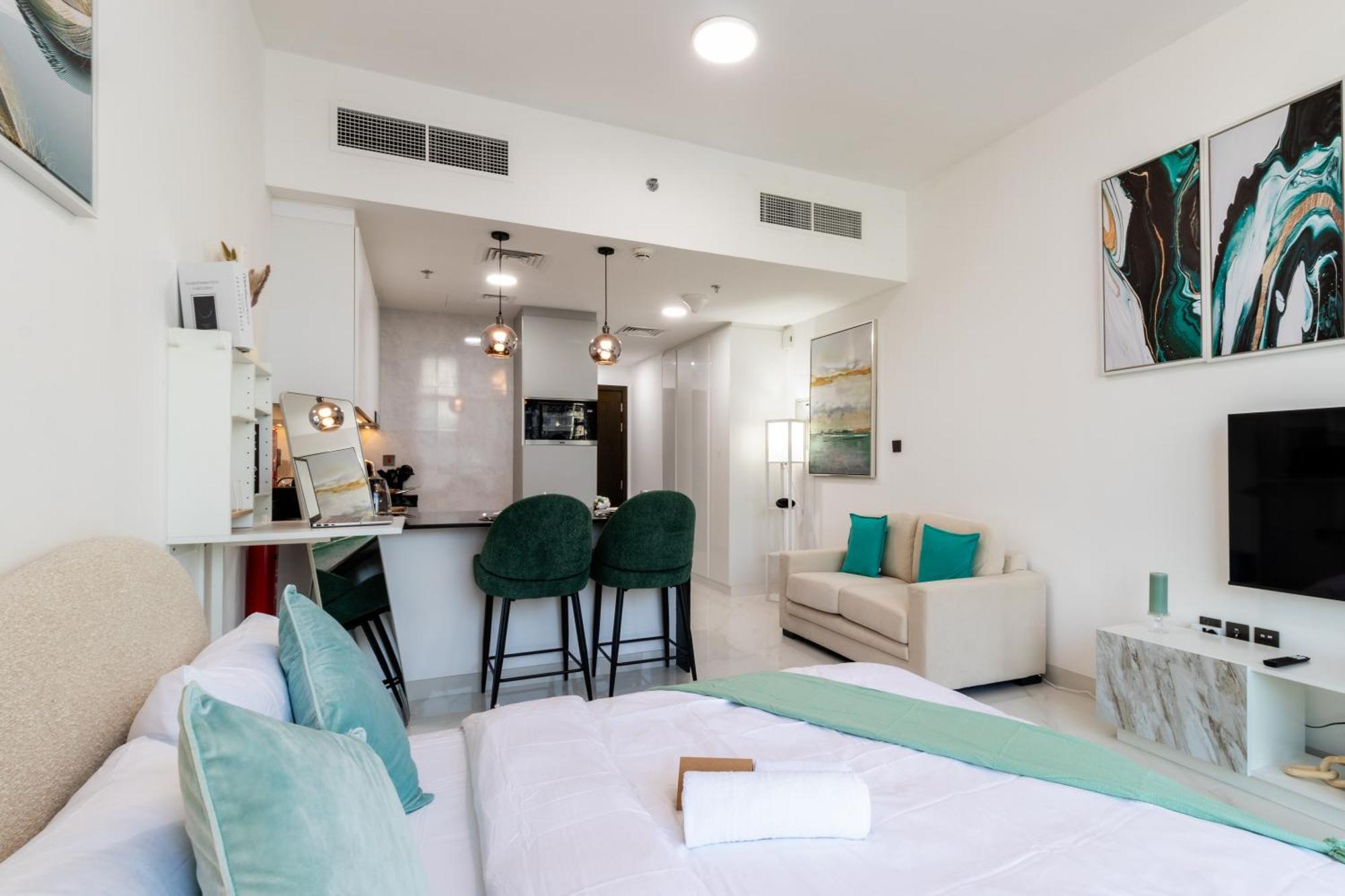 Apartment Queen Bed, Full Kitchen, New Unit Dubai