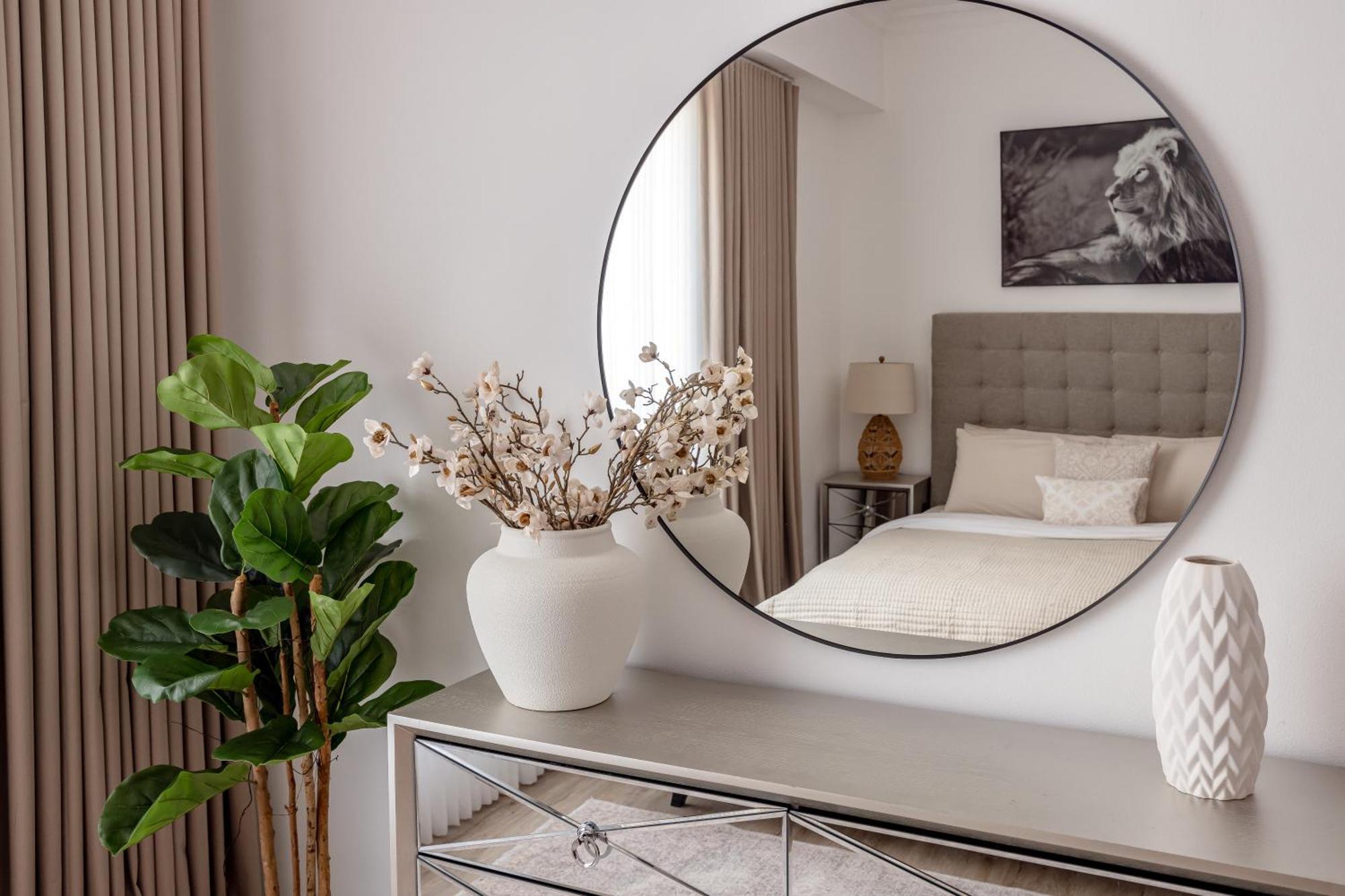 Beautiful And Bright 1 Bedroom Apartment! Sofia ! Apartment