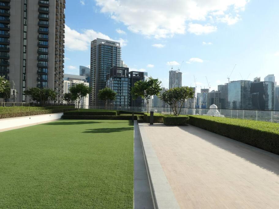 Modern High Rise 2br With Burj Khalifa Views, Steps From Opera And Near Mall Apartment