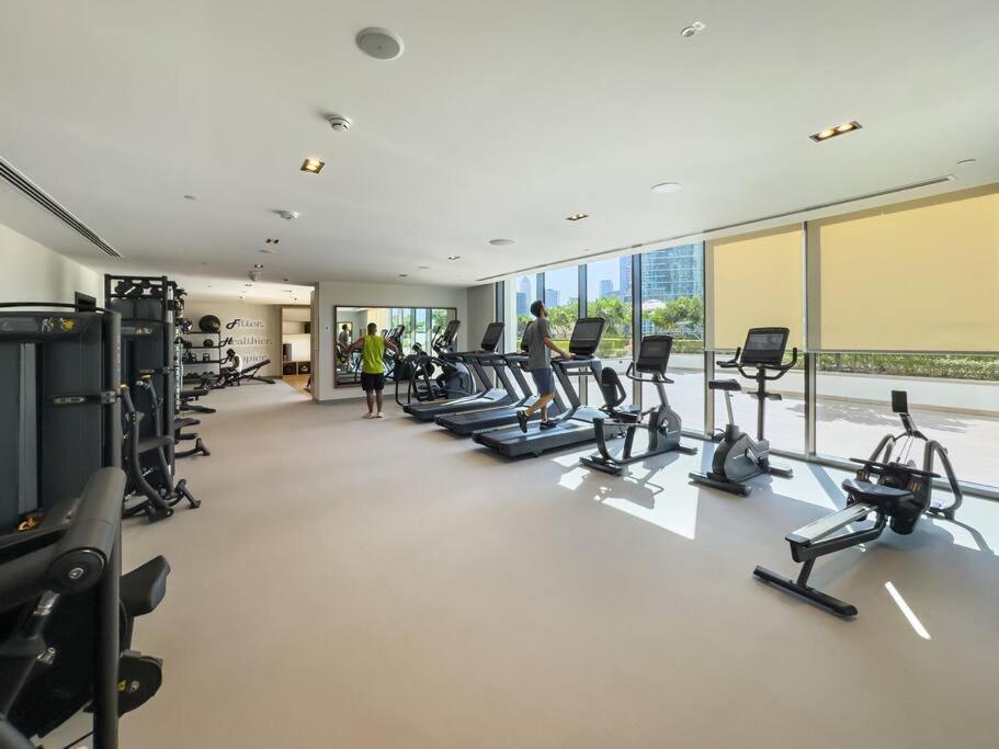 Modern High Rise 2br With Burj Khalifa Views, Steps From Opera And Near Mall Apartment *