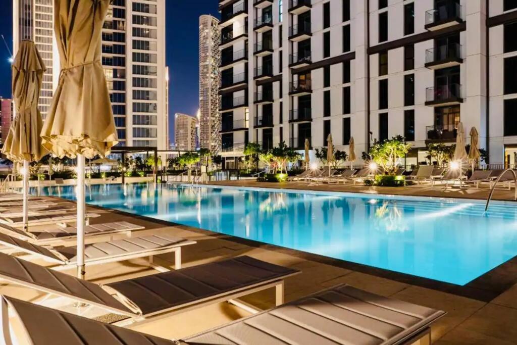 Modern High Rise 2br With Burj Khalifa Views, Steps From Opera And Near Mall * Dubai