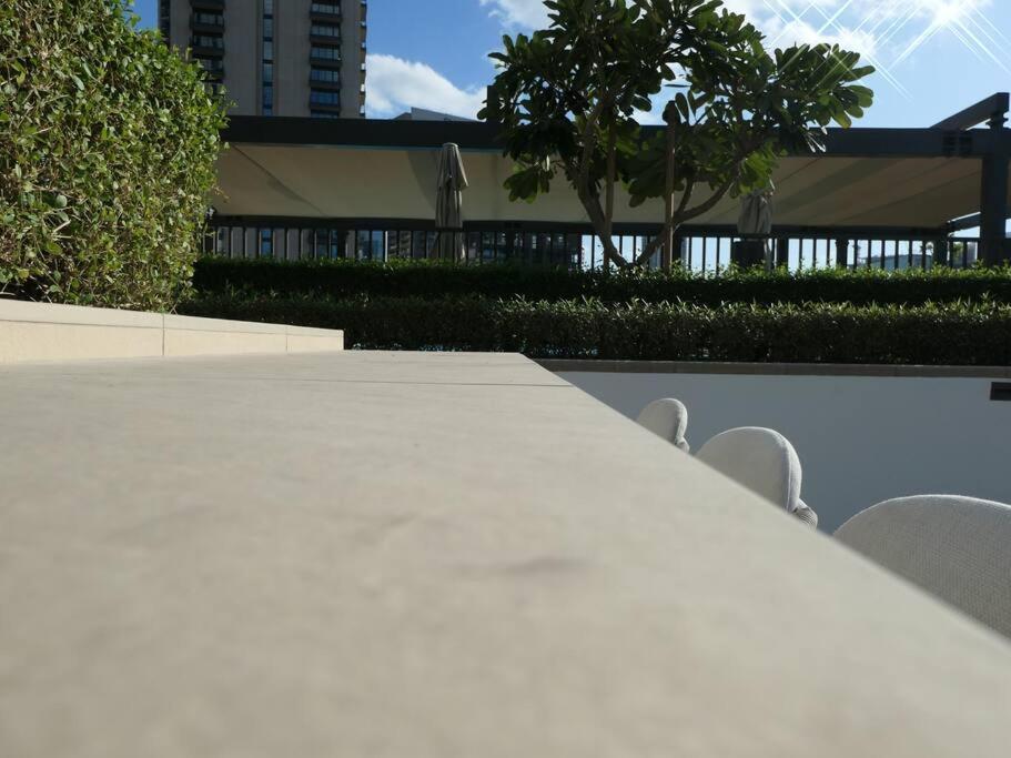 Apartment Modern High Rise 2br With Burj Khalifa Views, Steps From Opera And Near Mall Dubai