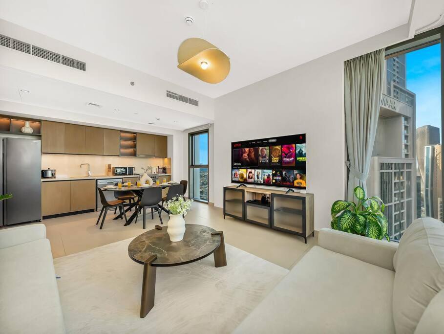 Modern High Rise 2br With Burj Khalifa Views, Steps From Opera And Near Mall Apartment
