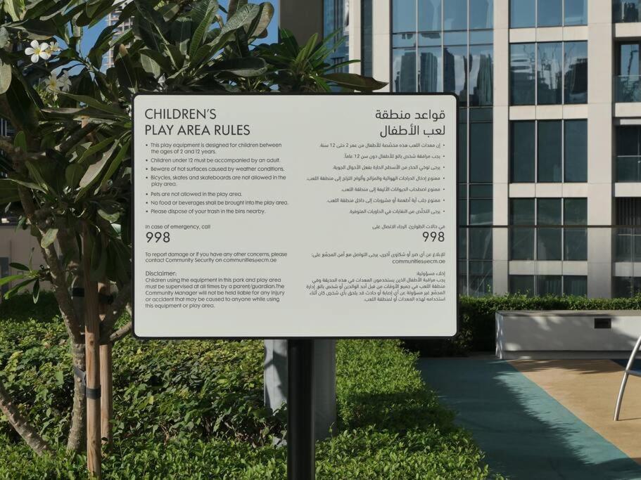 Modern High Rise 2br With Burj Khalifa Views, Steps From Opera And Near Mall