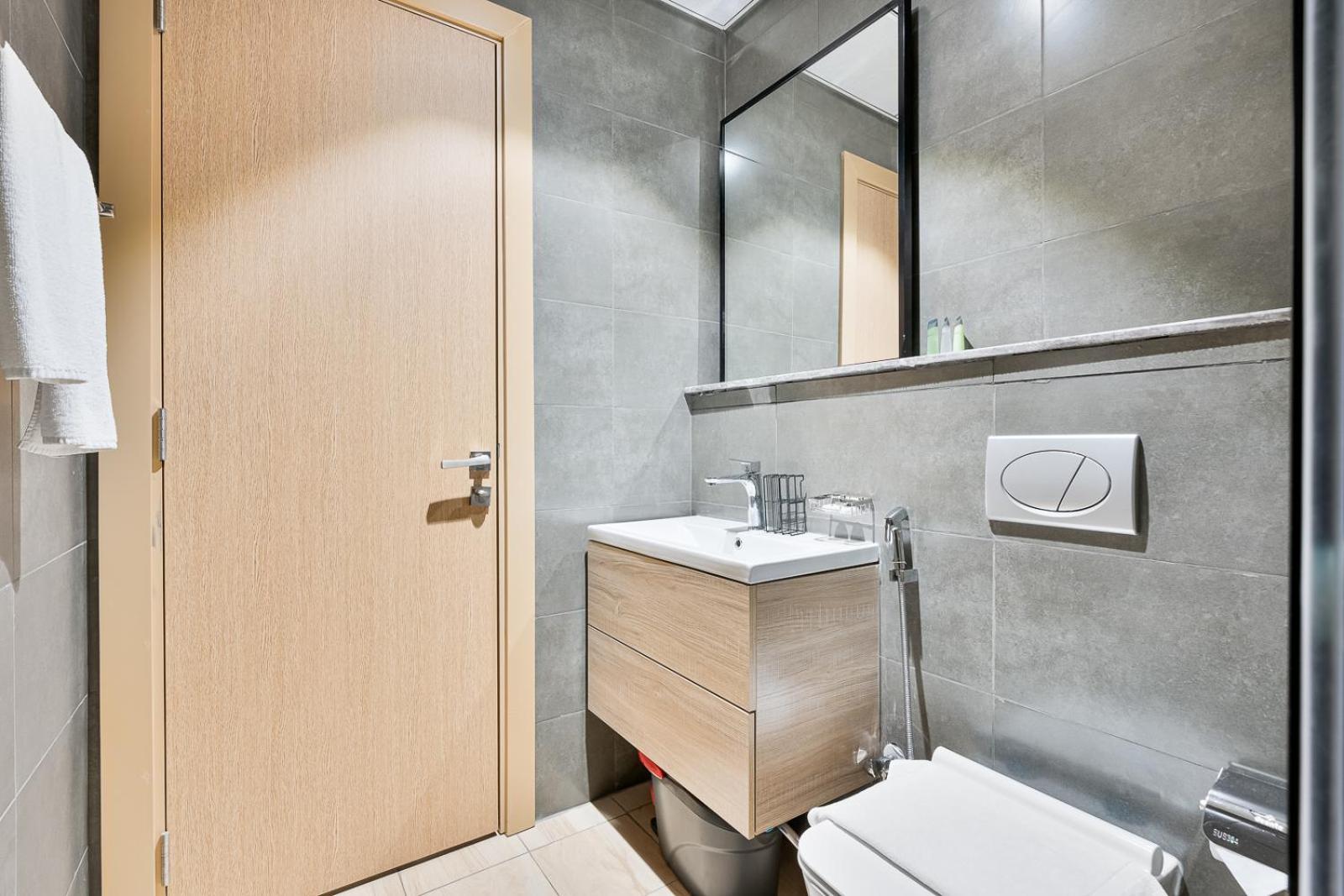Apartment Lovely With Pool And Gym Dubai