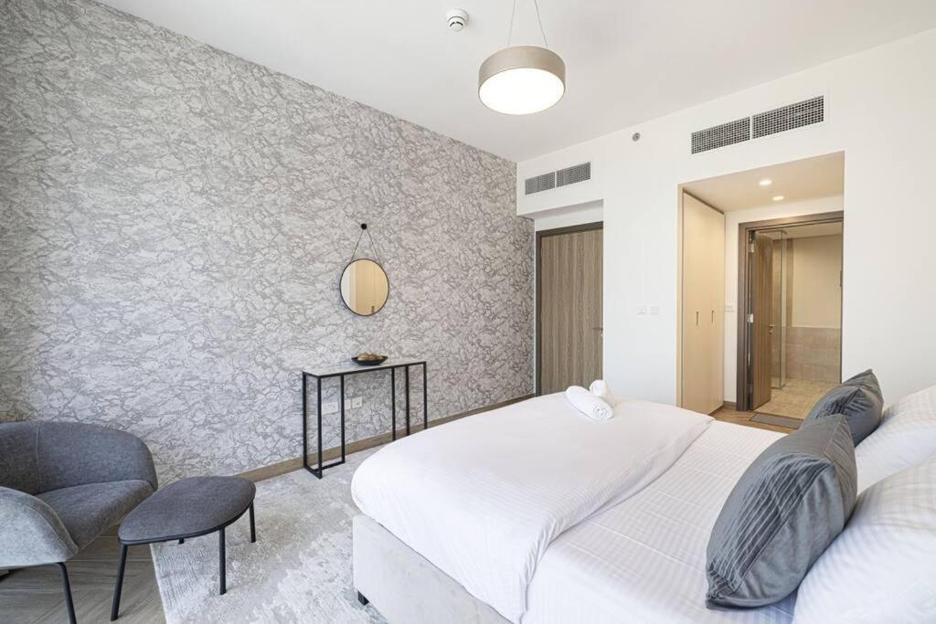 Apartment Chic 2 Bed Near Trade Centre With 5 Star Amenities Dubai