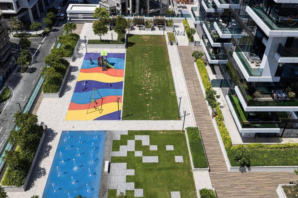 Chic 2 Bed Near Trade Centre With 5 Star Amenities Apartment Dubai