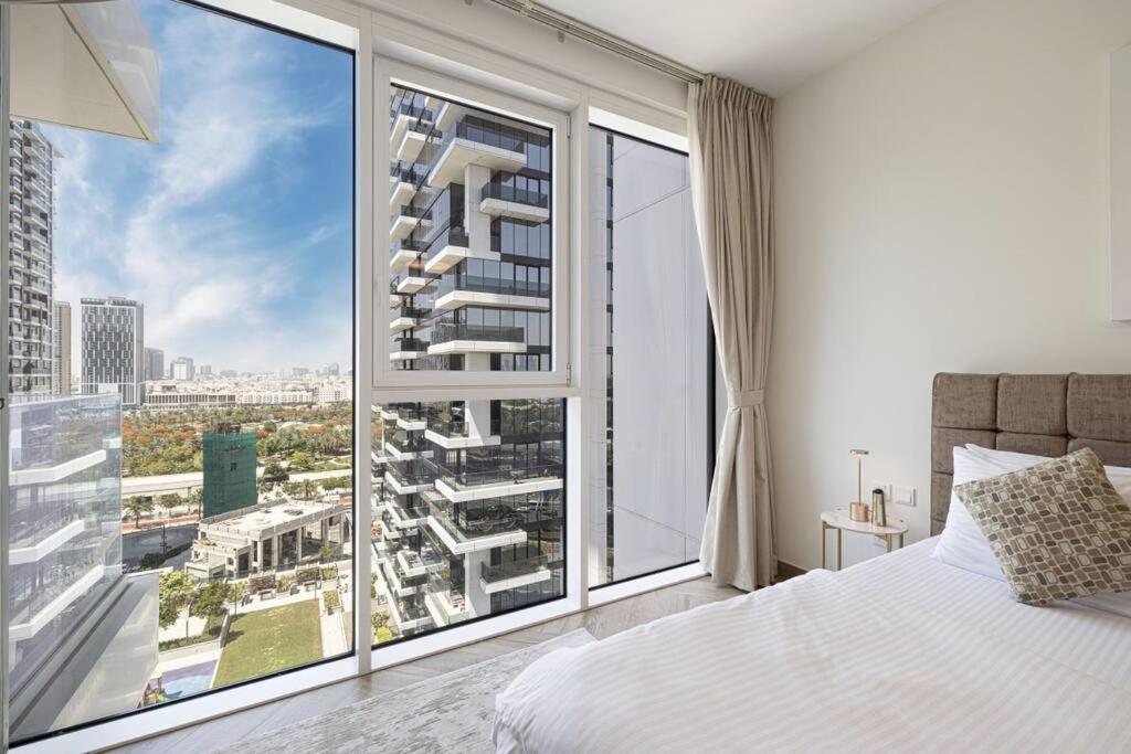 Apartment Chic 2 Bed Near Trade Centre With 5 Star Amenities