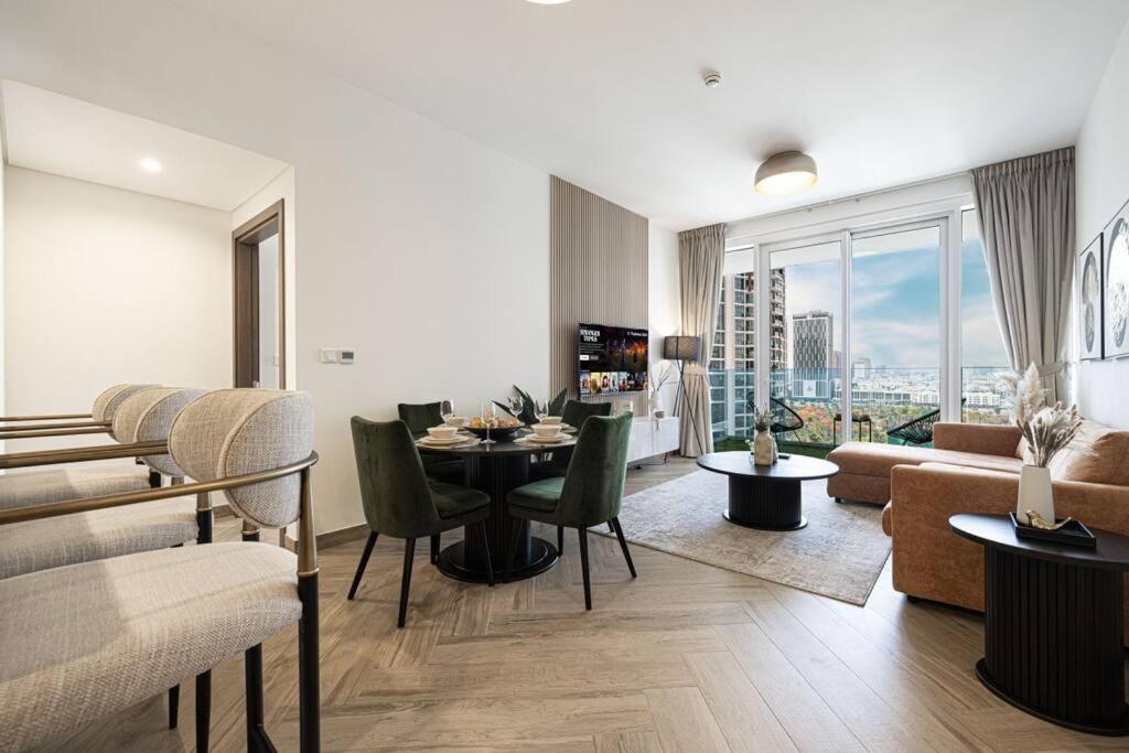 Apartment Chic 2 Bed Near Trade Centre With 5 Star Amenities Dubai