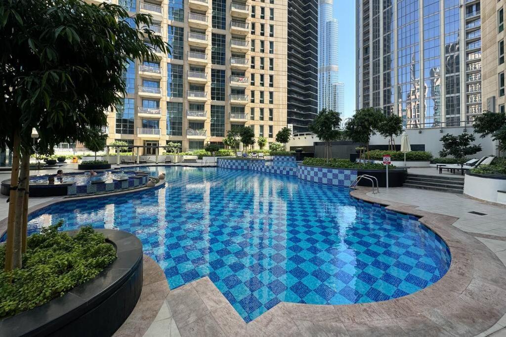 Iconic 1 Bed In The Heart Of Downtown Apartment *