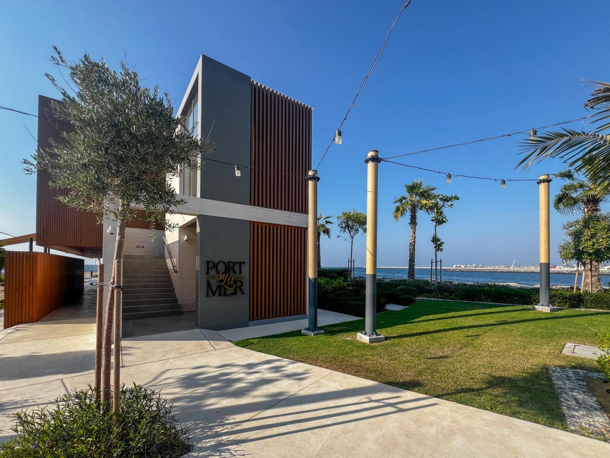 Apartment Exquisite 2br In La Cote Building 5