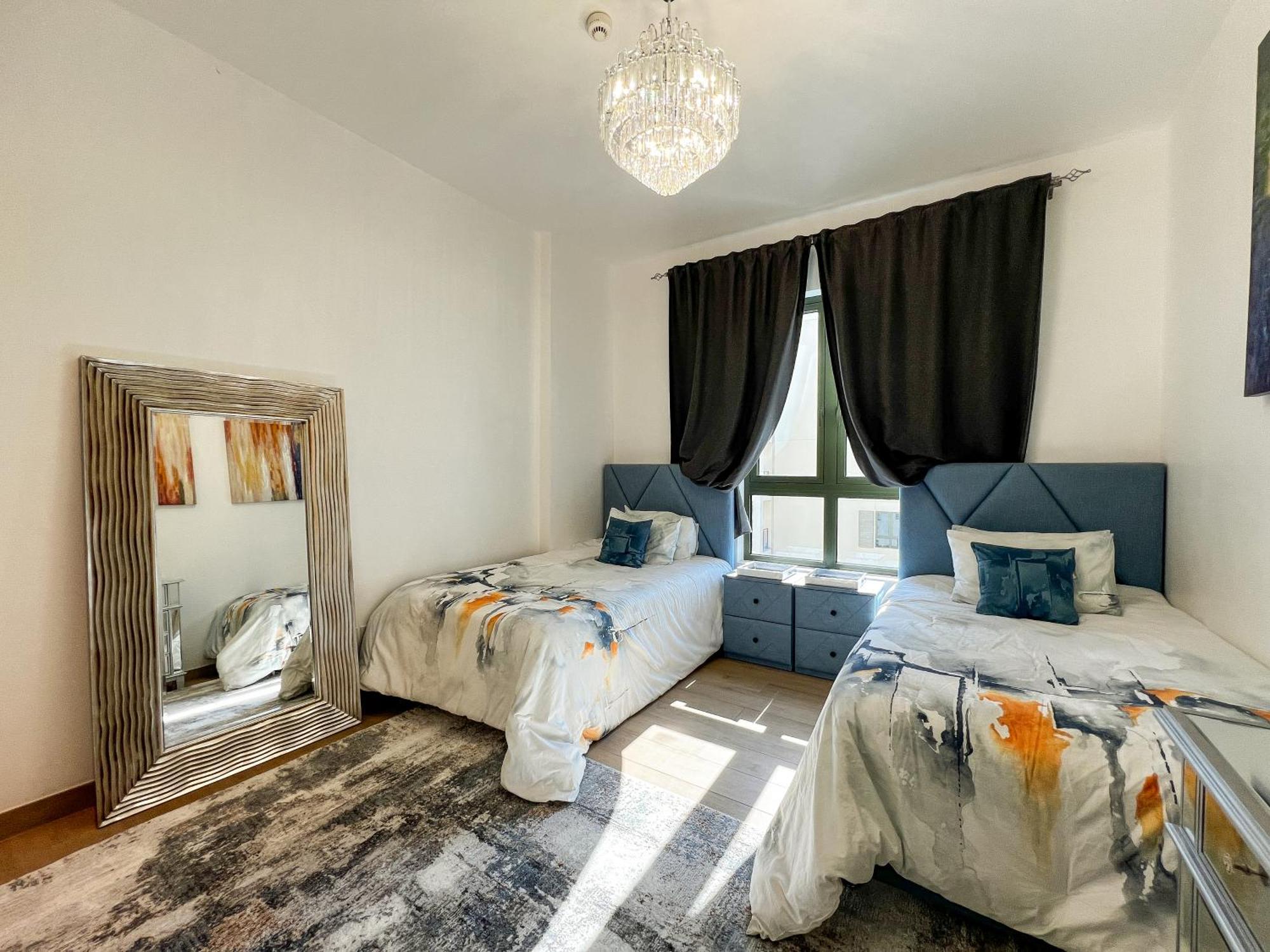 Exquisite 2br In La Cote Building 5 * Dubai