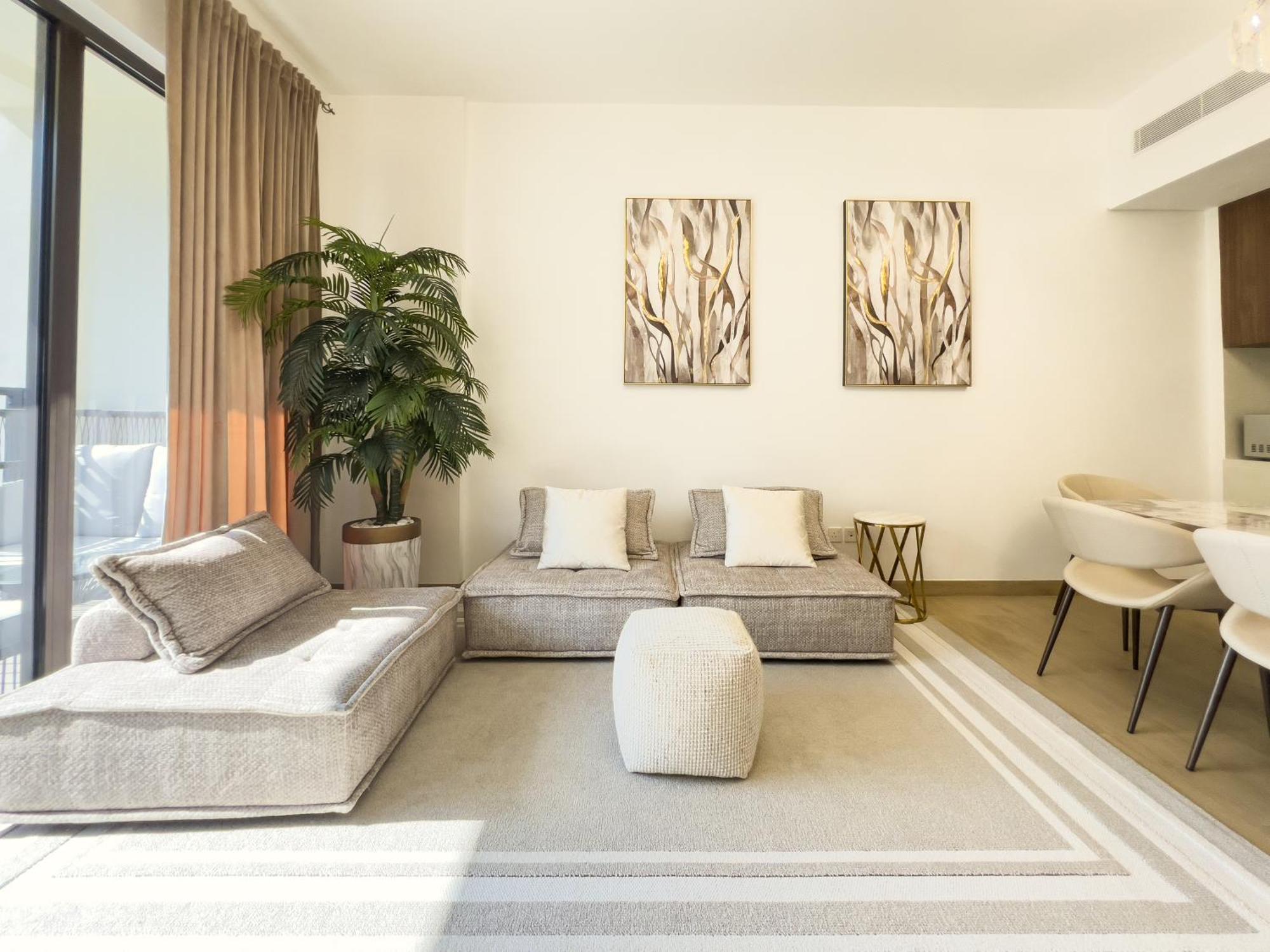 Exquisite 2br In La Cote Building 5 Apartment Dubai