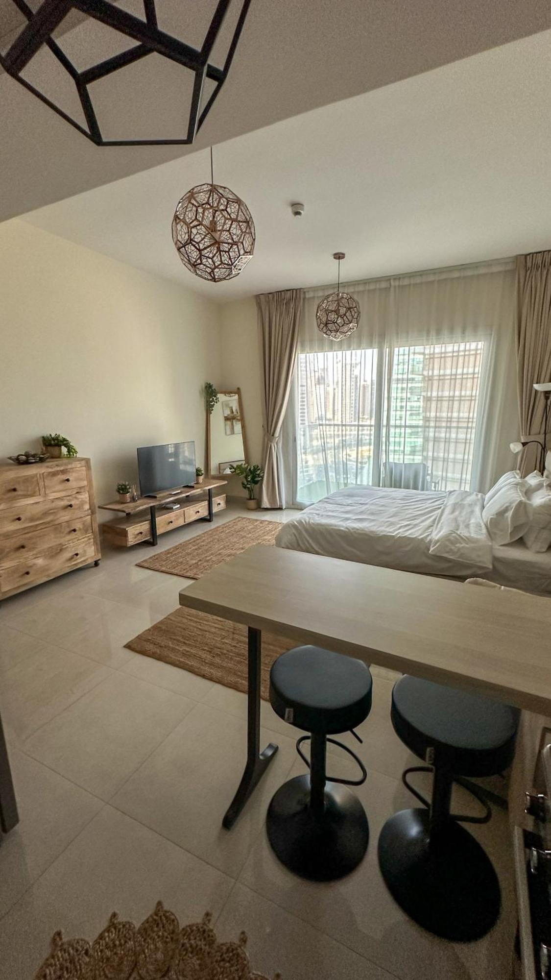 Stylish Studio, Center Area, Close To Burj Khalifa Apartment