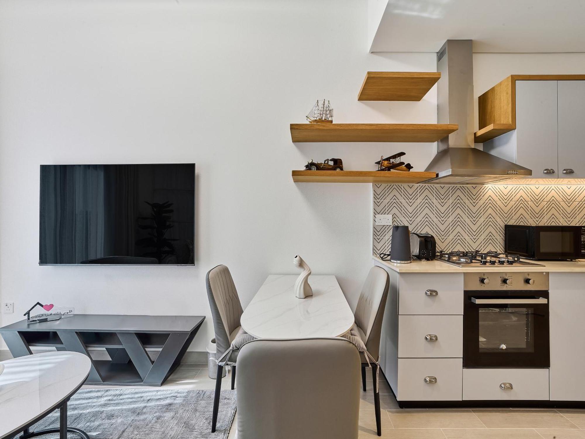 Stylish & Modern 1br In Hills Golfville *