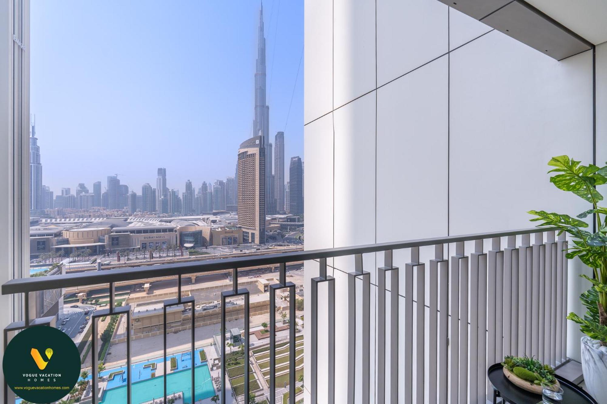 Apartment Downtown Views Ii - Vogue Two Bedroom With Balcony And Full Burj Khalifa View, Conveniently Located Opposite Mall Skybridge Dubai