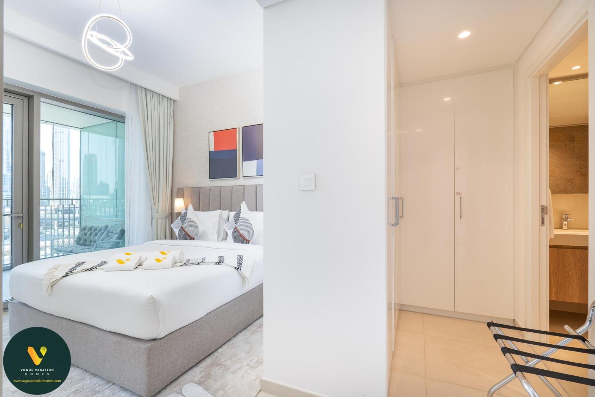 Downtown Views Ii - Vogue Two Bedroom With 2 Balconies And Full Burj Khalifa, Opposite Mall Skybridge
