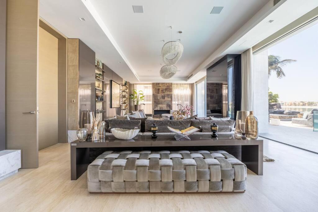 Ultra Luxury 6br Palm Private Pool Beach Villa *