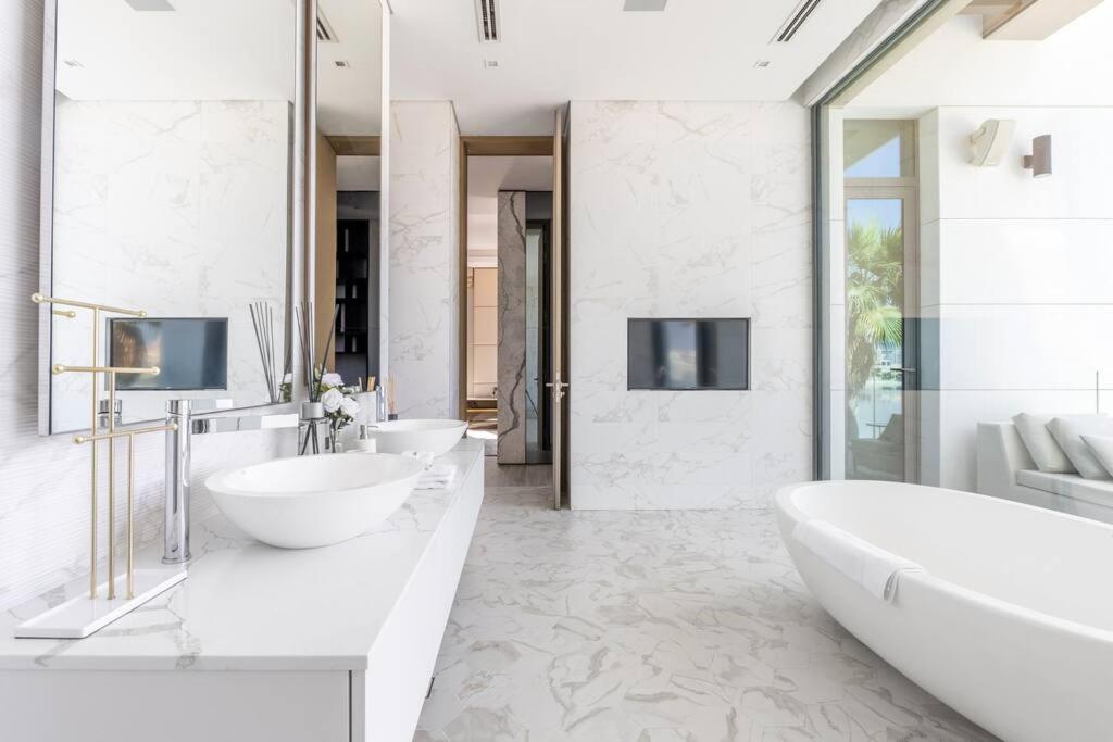 Ultra Luxury 6br Palm Private Pool Beach Villa *