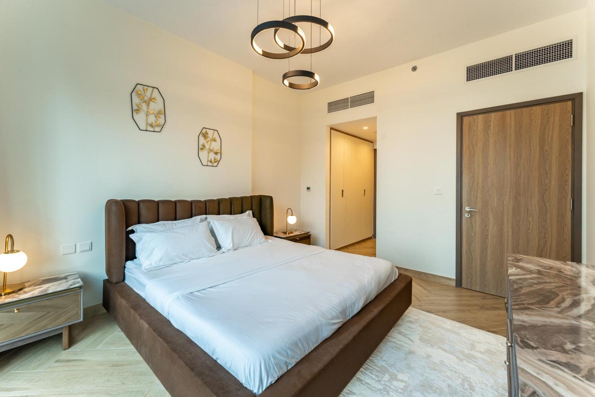 Luxe Haven - World Record Apartment Dubai
