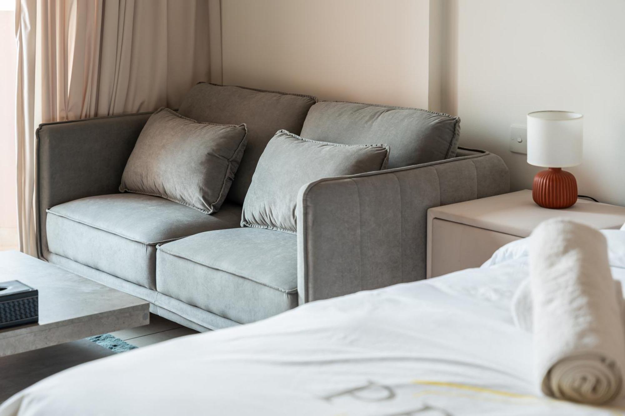 Sunny Perfect For Discovery Gardens Apartment Dubai