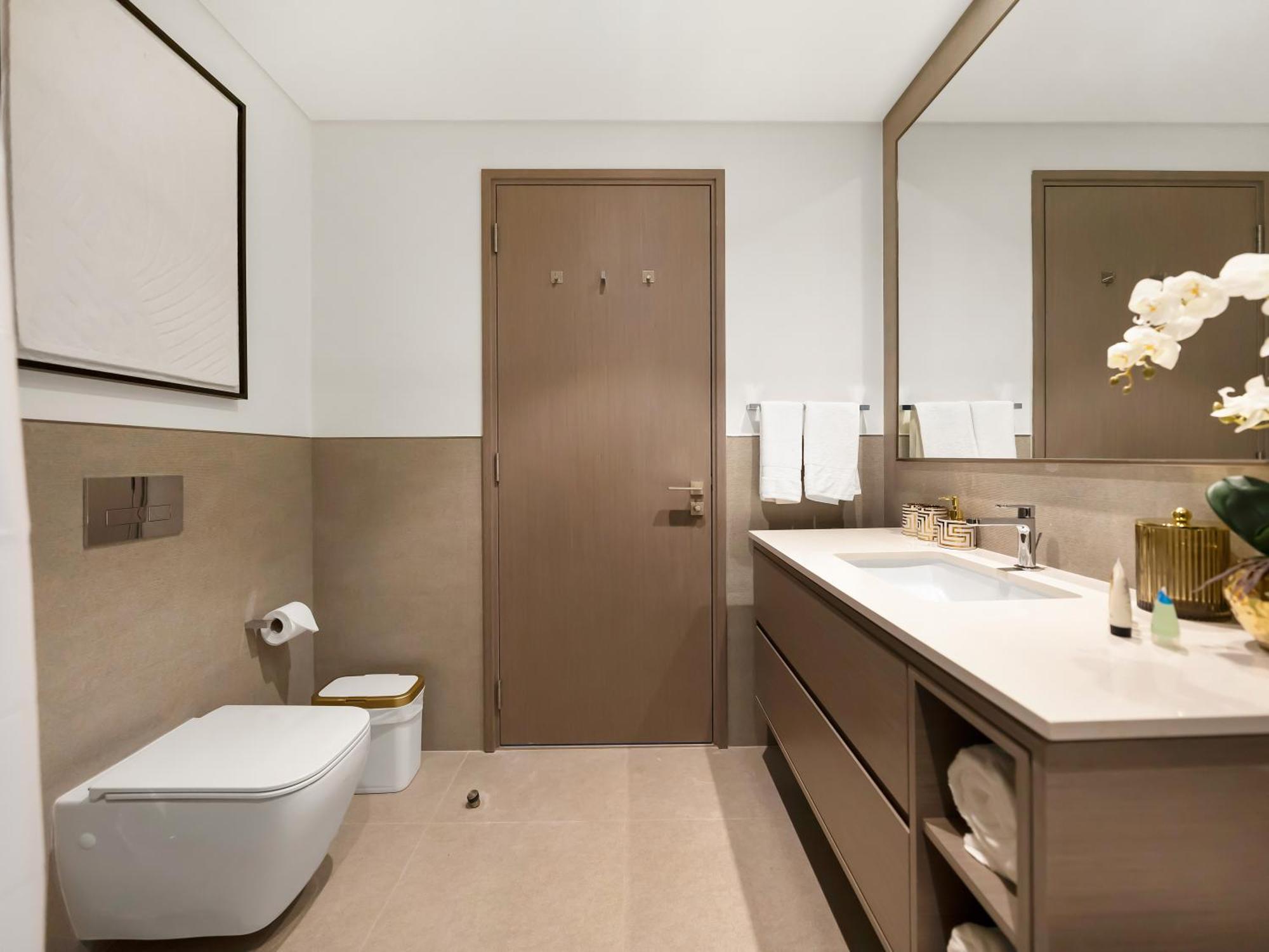 Apartment Luxury Two Bedroom With Balcony, Full Burj Khalifa & Fountain Views By Delujo *