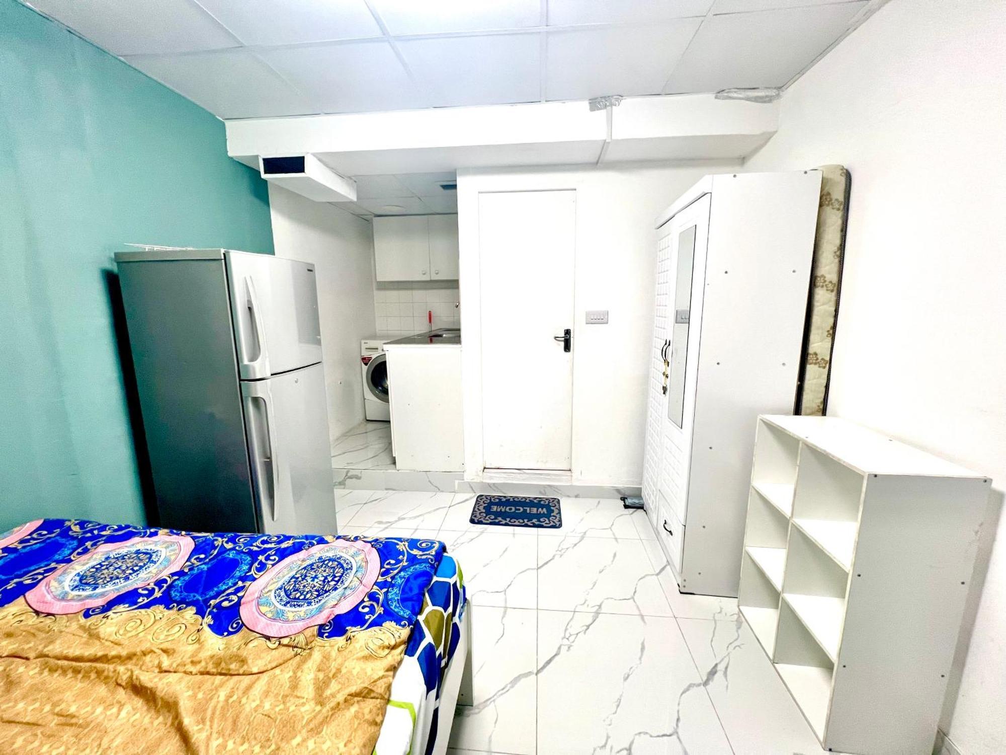 Apartment Flat In Al Karama