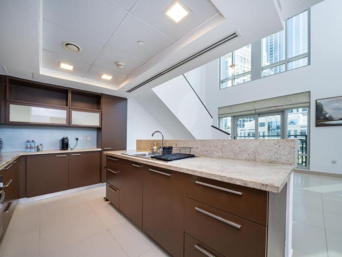 Elegant 2 Bed Downtown Duplex - Prime Location Apartment Dubai