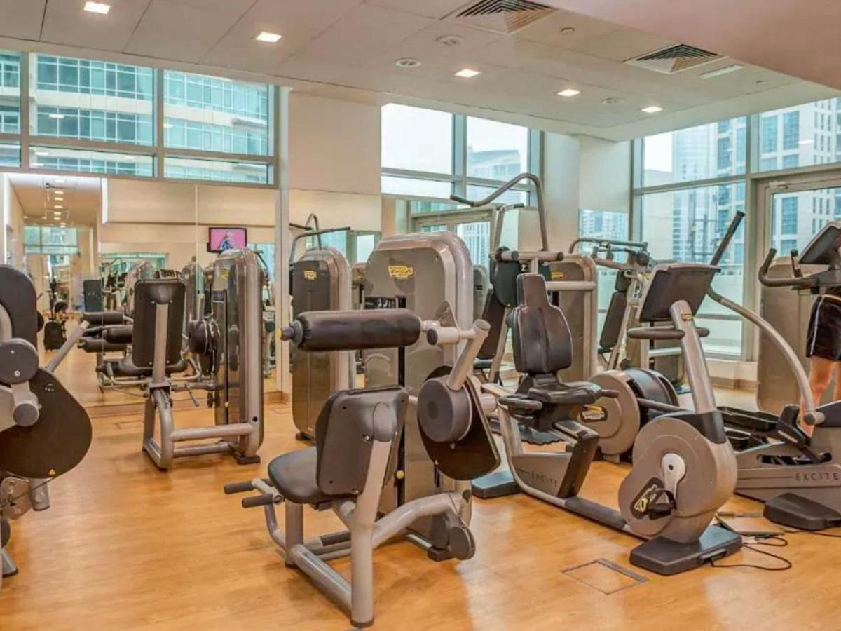 Elegant 2 Bed Downtown Duplex - Prime Location *