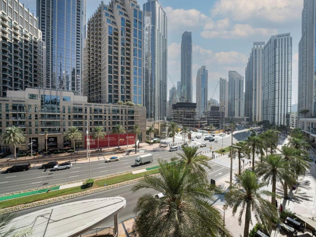 Elegant 2 Bed Downtown Duplex - Prime Location Dubai