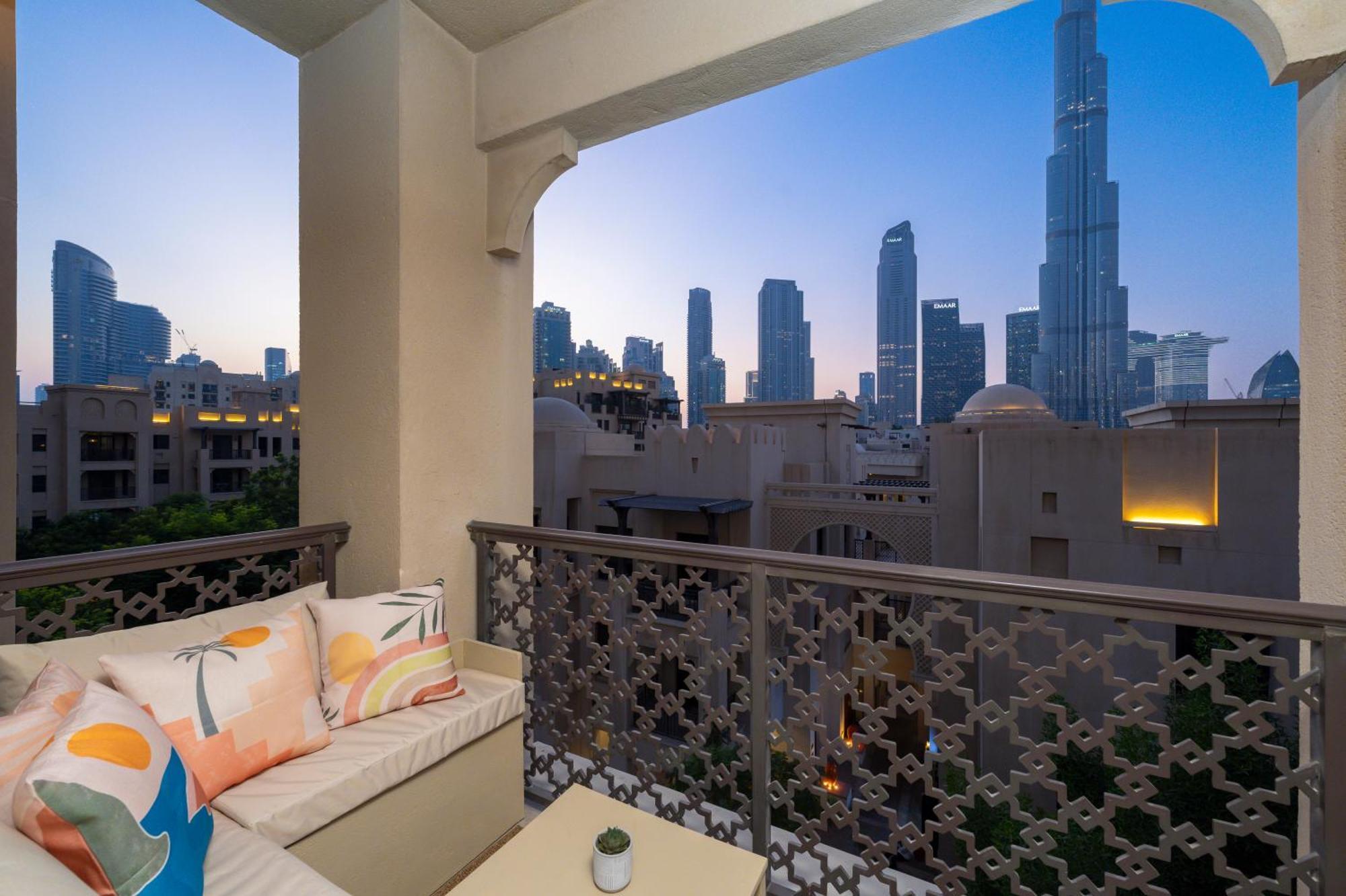 New Old Town Burj Khalifa View With 1 Bedroom And Extra Powder Dubai