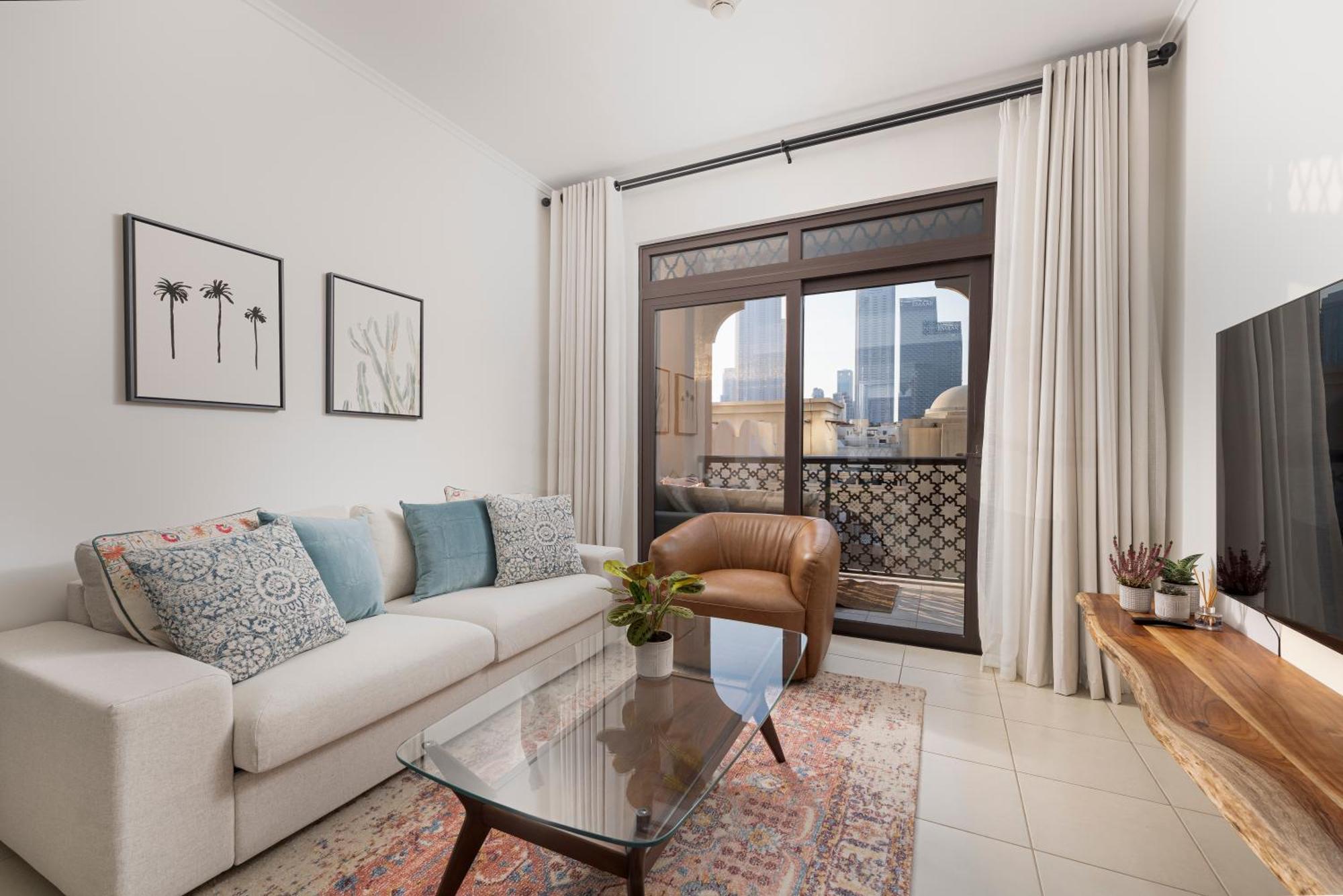 New Old Town Burj Khalifa View With 1 Bedroom And Extra Powder Apartment Dubai