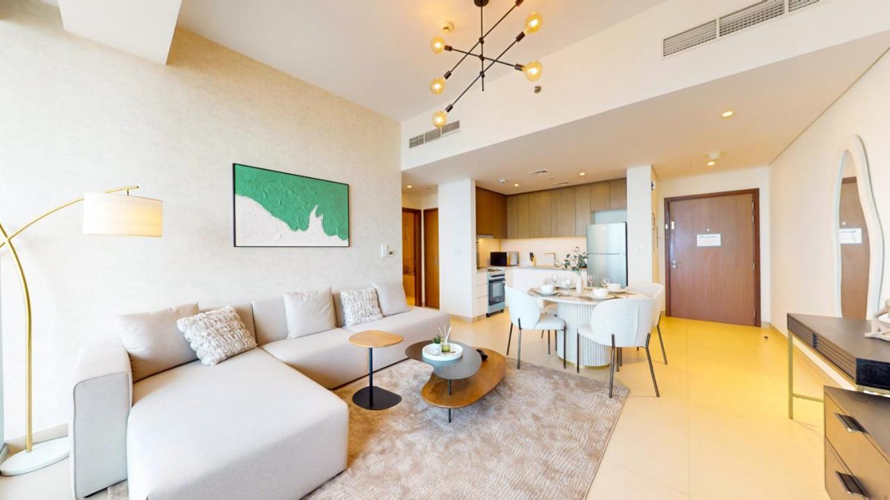 Apartment 5242 Tower - Chic One Bed With Sea And Marina Views