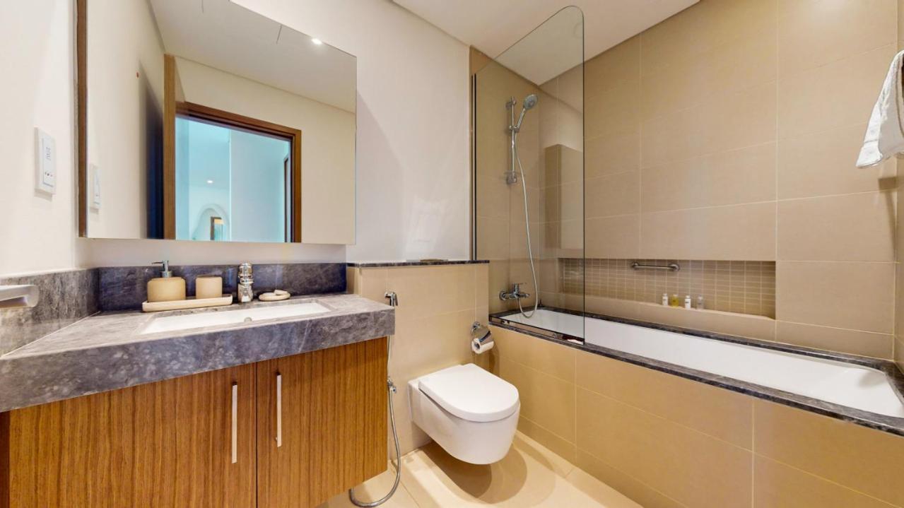 5242 Tower - Chic One Bed With Sea And Marina Views Apartment Dubai