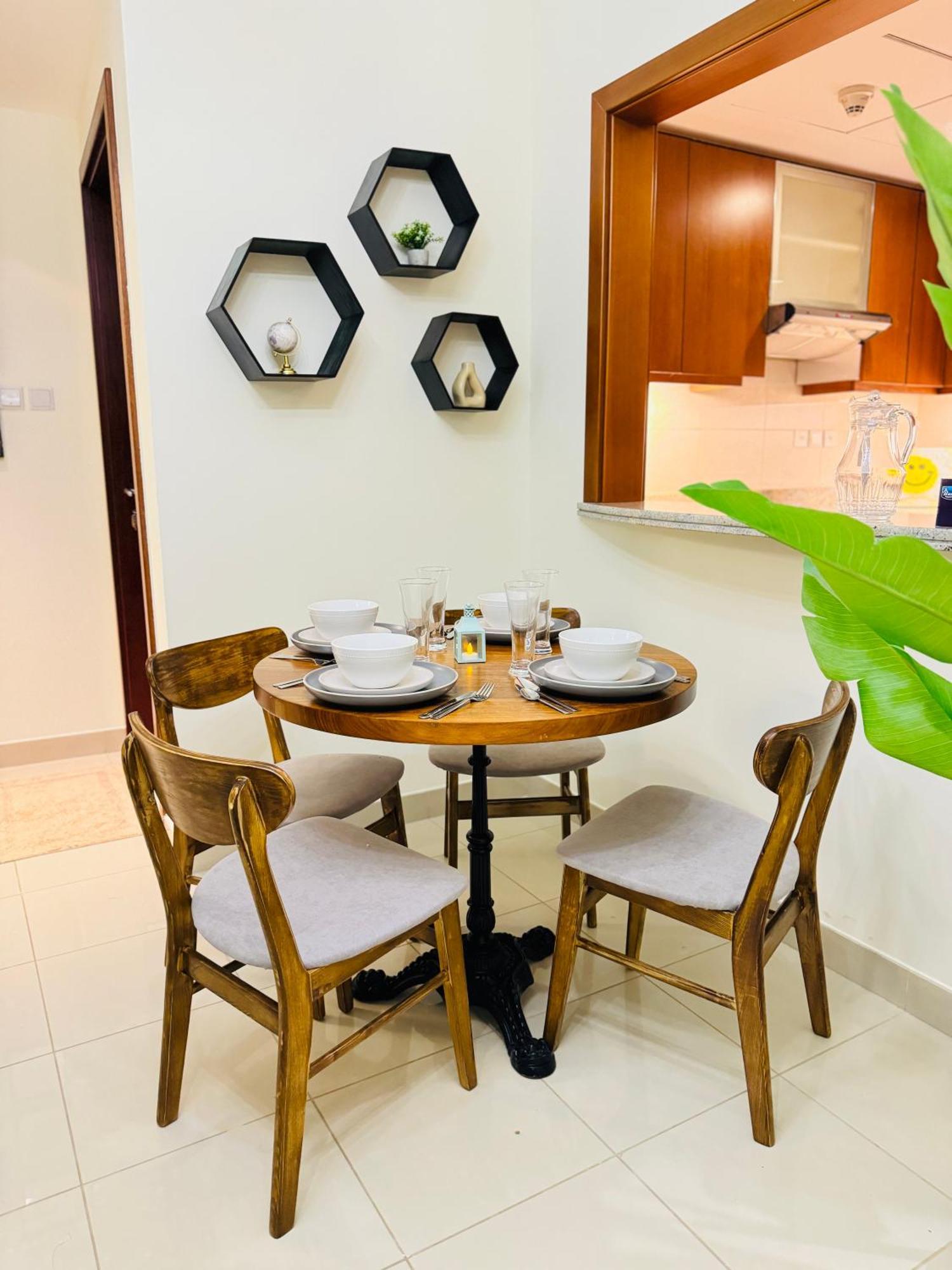Apartment In Opposite To Burj Khalifa *