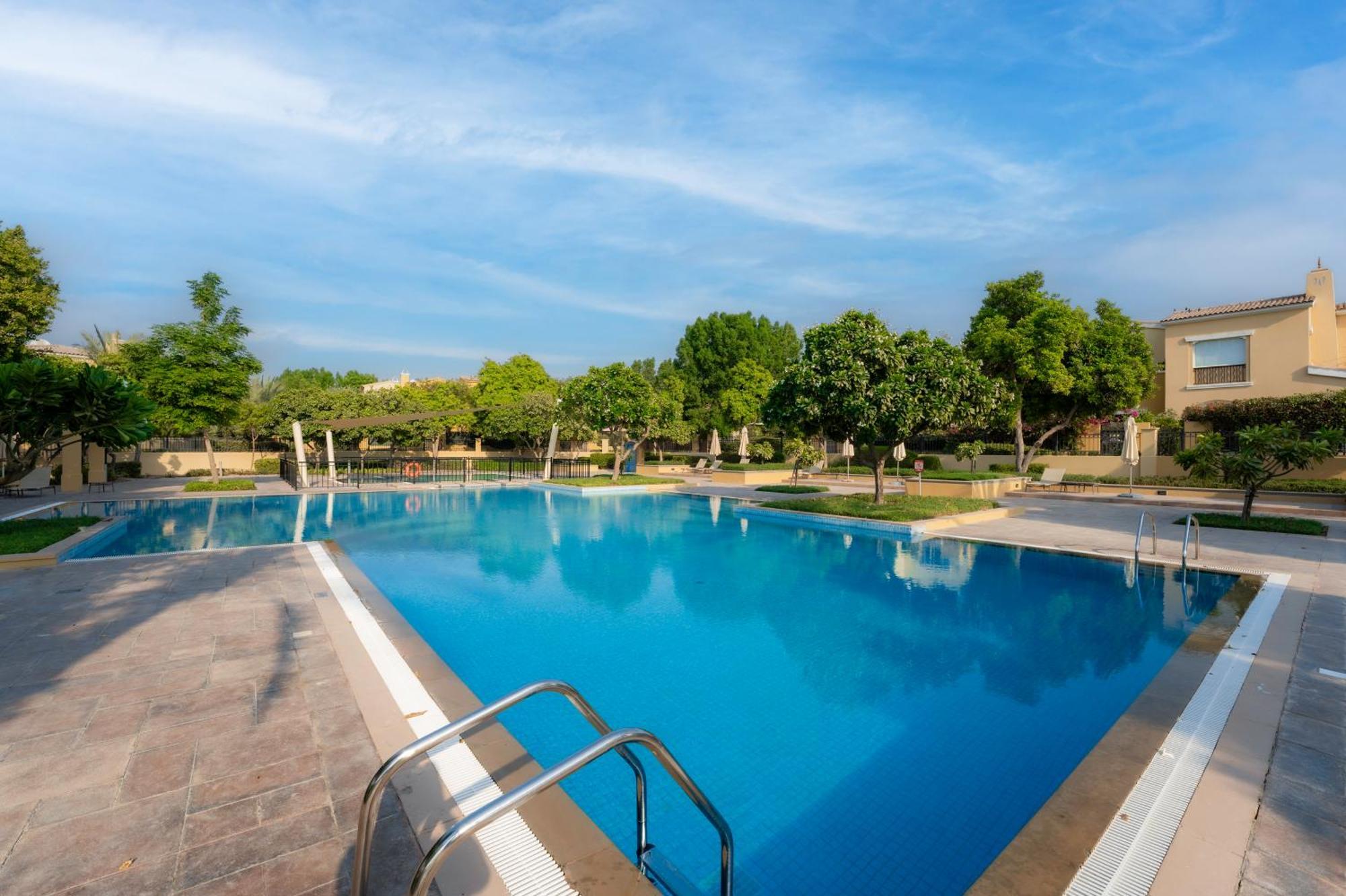 Luxury In Ranches 1, On Pool And Park Villa