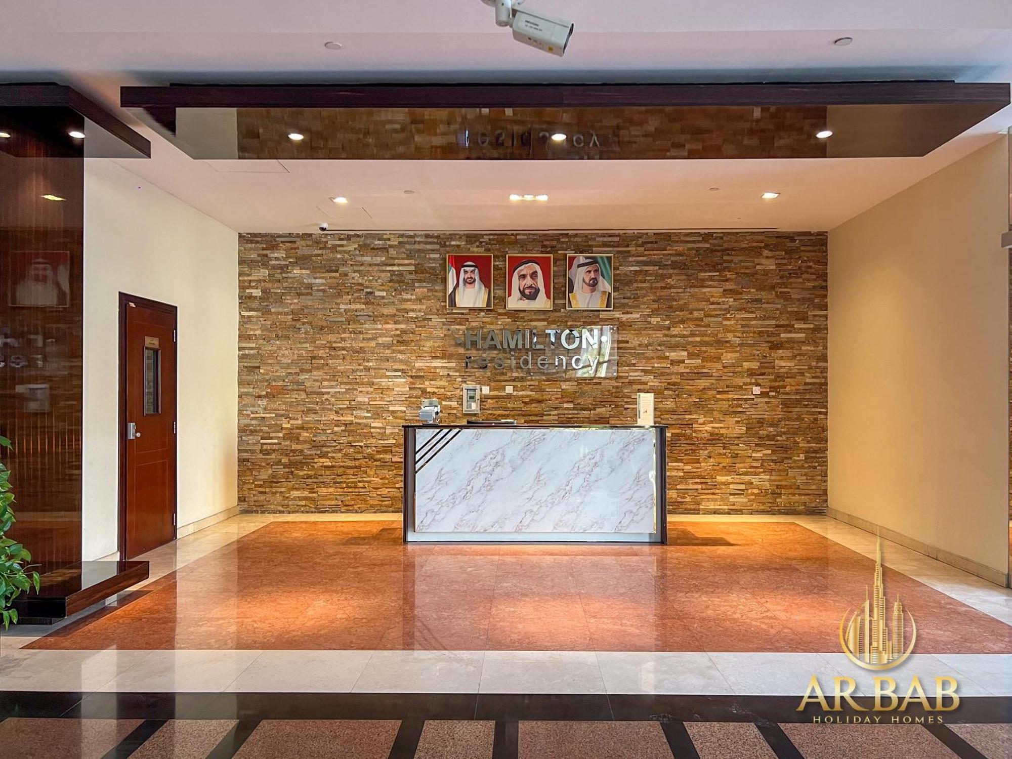 Hamilton Residence - Premium 1Br Best Canal View - Business Bay Apartment Dubai