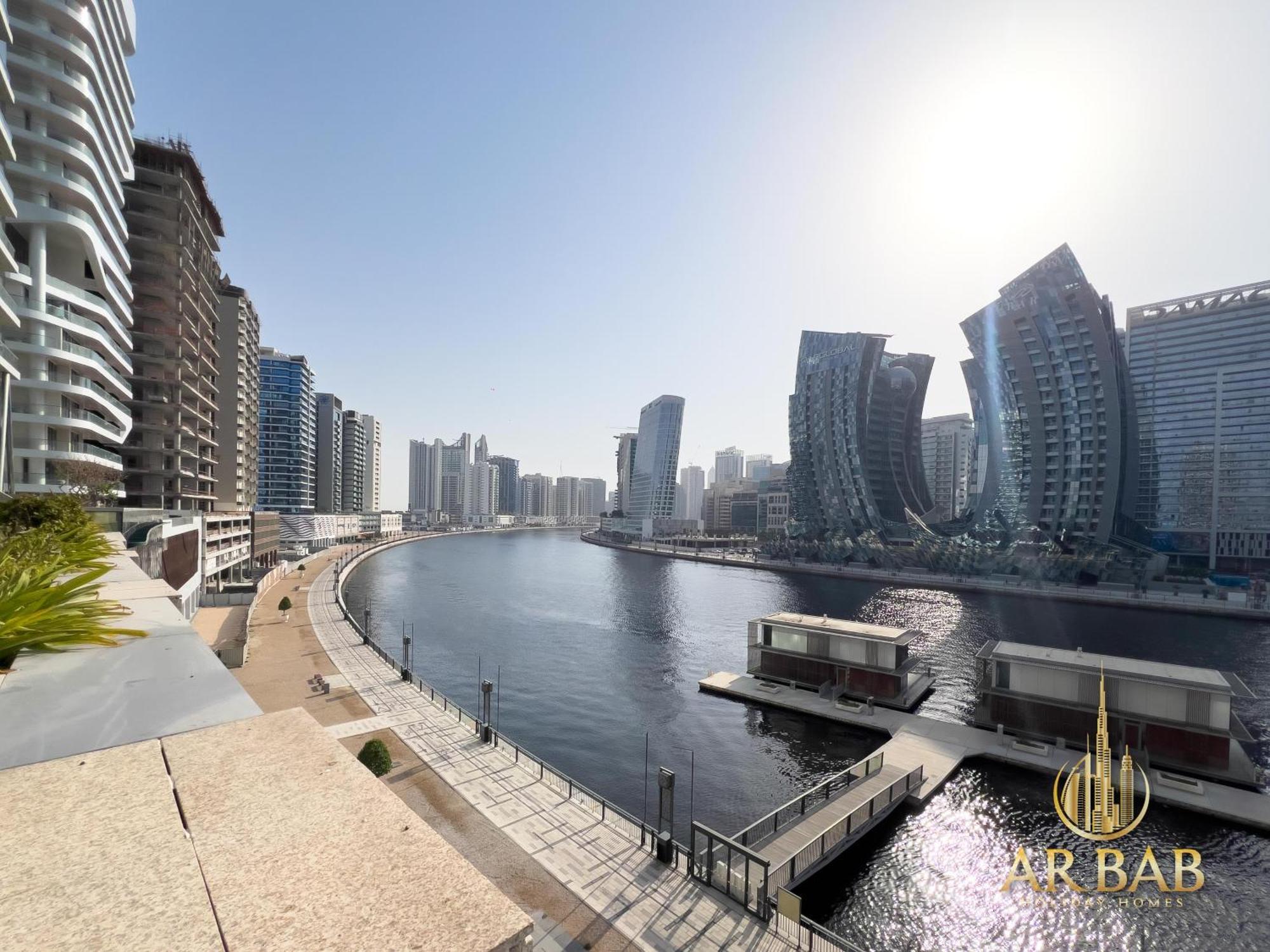 Hamilton Residence - Premium 1Br Best Canal View - Business Bay Apartment
