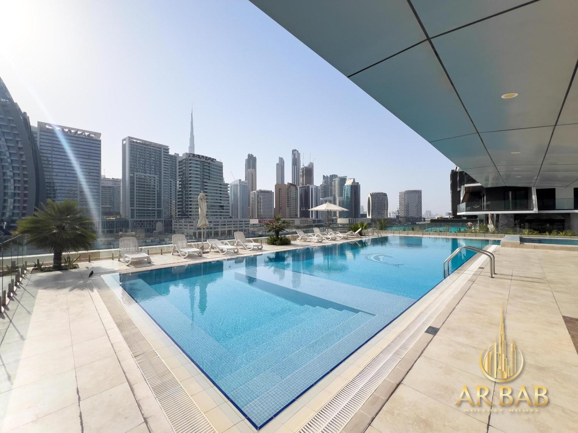 Hamilton Residence - Premium 1Br Best Canal View - Business Bay * Dubai