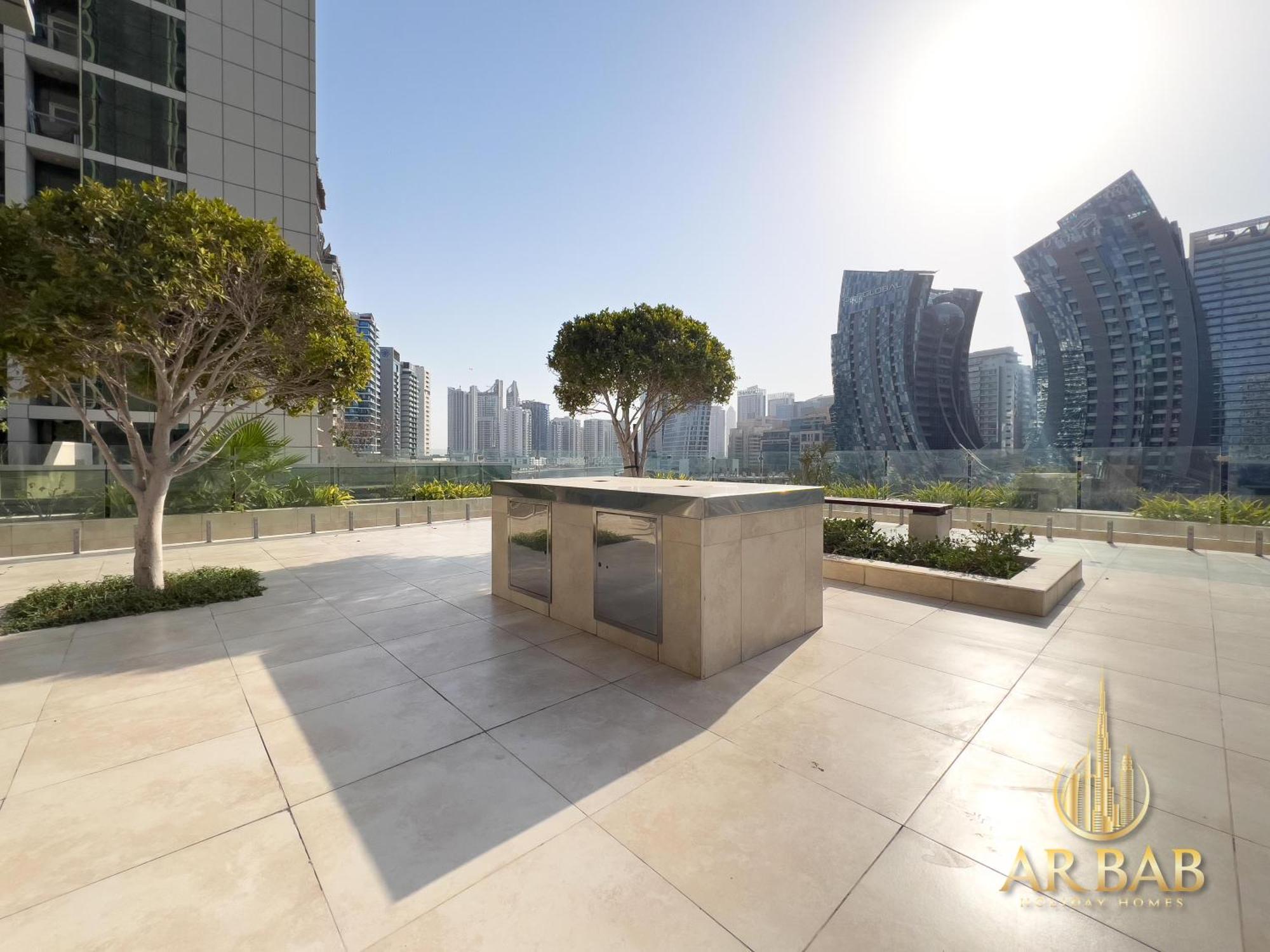 Hamilton Residence - Premium 1Br Best Canal View - Business Bay *